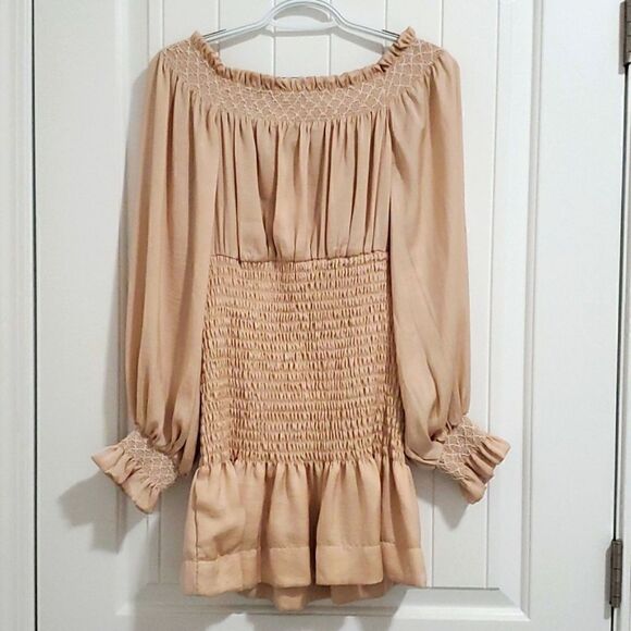 Mable womans smocked dress, size medium - Picture 4 of 4